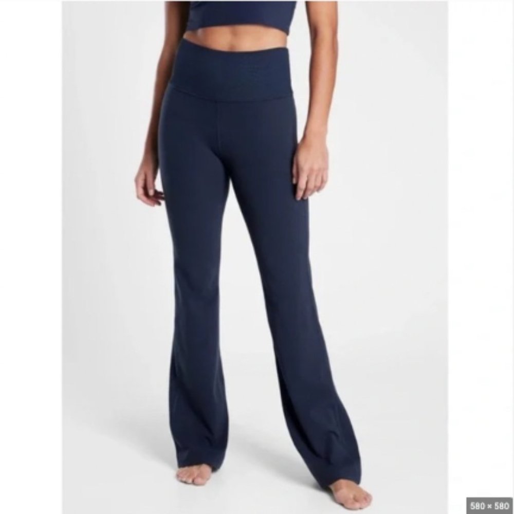 NWT! Athleta Studio Flare Pant in Powervita - Navy, Medium Petite
